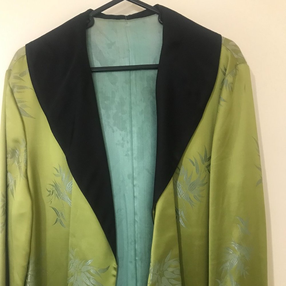 Vintage 1950s Chartreuse with Blk Trim Chinese Brocade Silk Lounging Jacket (M)